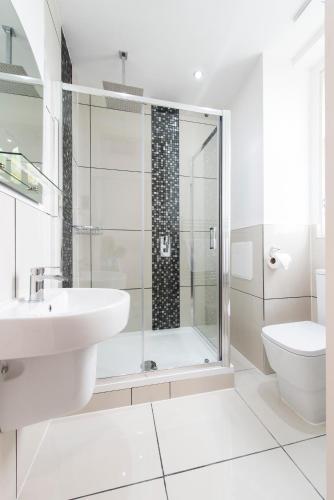 Grosvenor Suites - image 7
