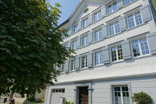 Modernes Apartment in historischem "Haus zur Rose" in Speicher, Schweiz
