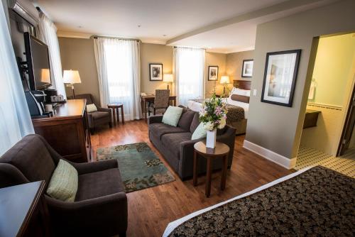 156457839 Hume Hotel & Spa