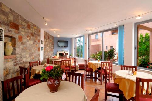 Étterem, Petradi in Keramoto