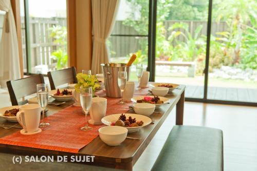 오키나와 본섬 Bougain Terrace Resort Thi-chi House 4성급 게스트하우스 외관