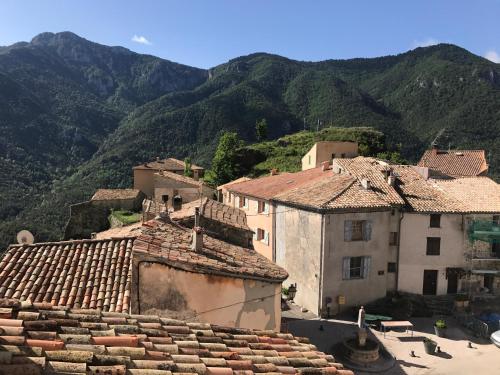 Tuvākā izklaides vieta, Lavande 3ème étage (Lavande 3eme etage) in Saint-Auban