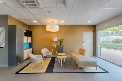 B&B Hotel MARSEILLE La Valentine St Menet - image 13