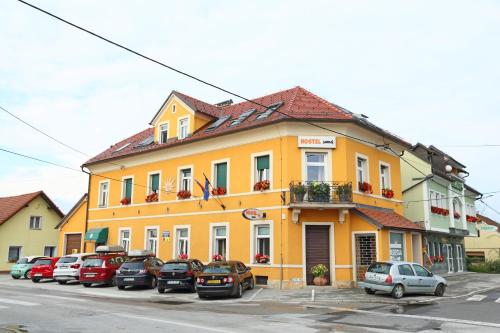 B&B Ptuj - Hostel Sonce - Bed and Breakfast Ptuj