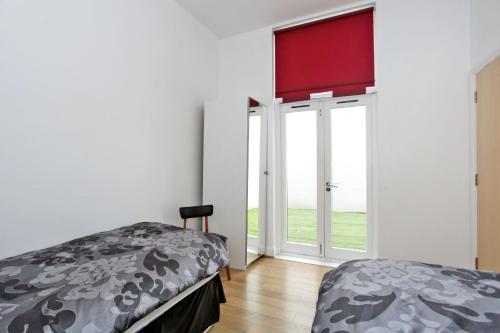 Aspect Apartments City Centre - image 2