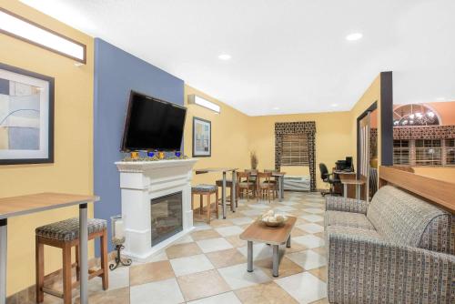 Microtel Inn & Suites Chili/Rochester in Chili Center, USA