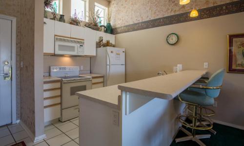 Thousand Hills Golf View Condo