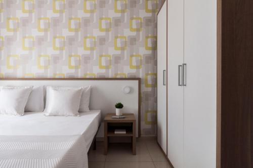 2 bedrooms, 4 beds