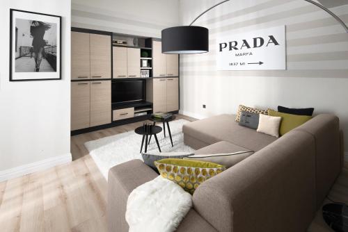 One-Bedroom Apartment image 8