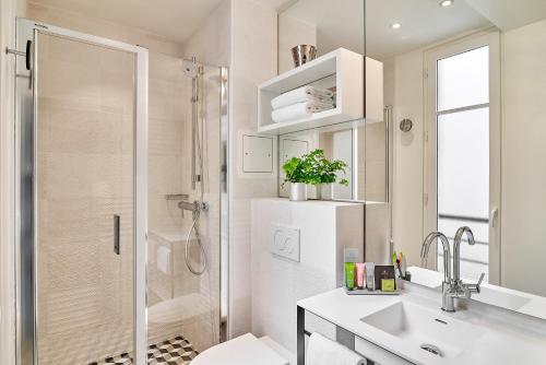 Hotel Joke - Astotel - image 13