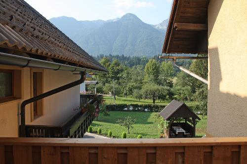 Apartment Ravnik Brod 13
