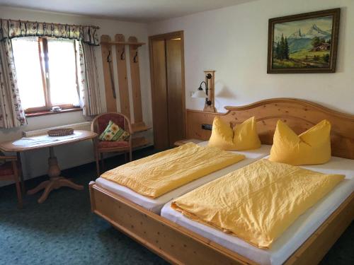 Gastehaus Marianndl 673m von Oberschönau entfernt