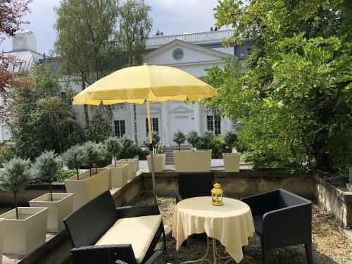 Garden Studio Apartment Zürichberg 2