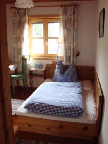 1 twin bed