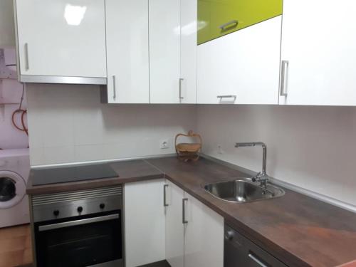 مطبخ, La casa de Blanca. Coqueto piso céntrico y cerca de todo (La casa de Blanca. Coqueto piso centrico y cerca de todo) in Poligono de San Isidro