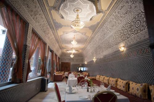 Restaurante, Hôtel Rif (Hotel Rif) in Meknes