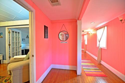 Historic Apartment in the Heart of Christiansted in كريستينستد