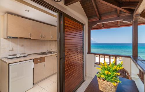 House Kostas on the beach House Kostas on the beach