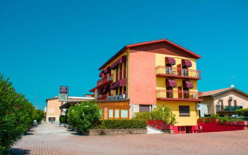 Hotel Primavera 5