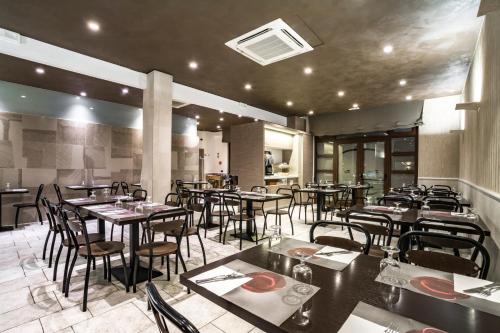 餐廳, Hotel New Bari in 比特里托