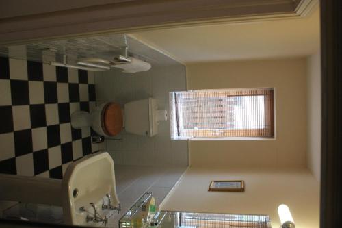 Boffin Lodge Guest House - image 7