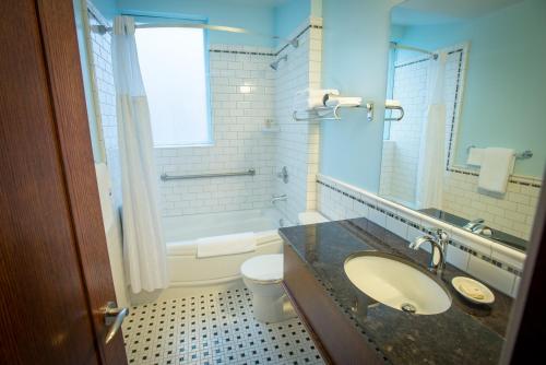 156603234 Hume Hotel & Spa