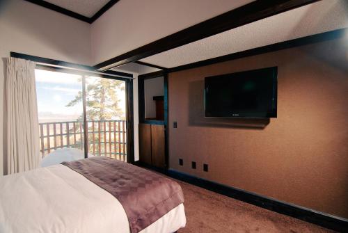 The Ridge Sierra - image 3