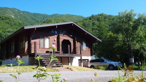 Woodpecker Chalet