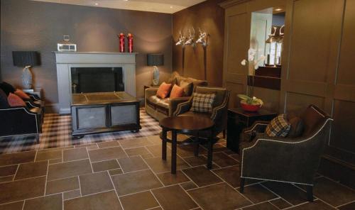Best Western Eglinton Arms Hotel - image 5