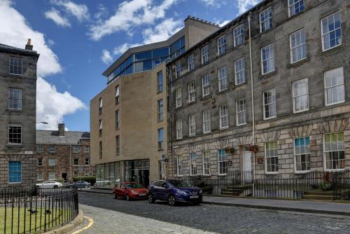 Facilities, Ten Hill Place in Edinburgh