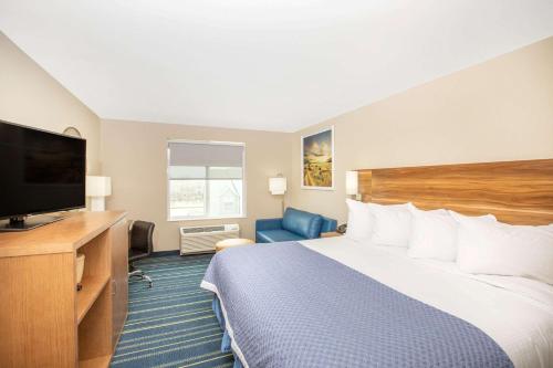 Days Inn & Suites by Wyndham Kearney NE