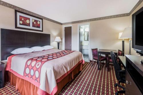 Super 8 by Wyndham Old Saybrook in Old Saybrook, USA