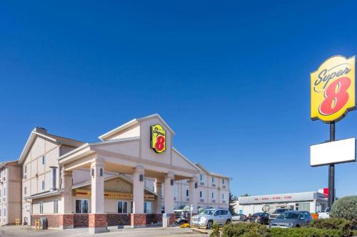 . Super 8 by Wyndham Moose Jaw SK