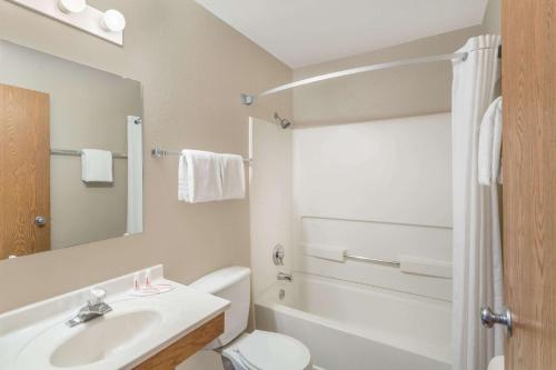 2 double beds