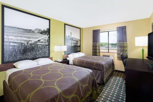 Super 8 by Wyndham Marietta in Marietta, USA