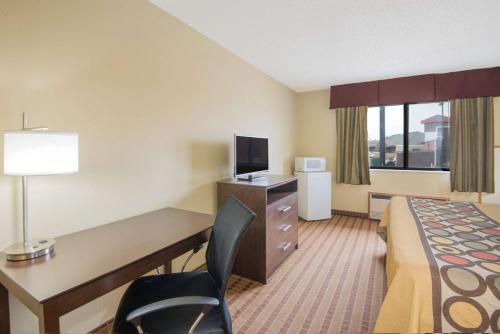 Super 8 by Wyndham Story City in Story City, USA
