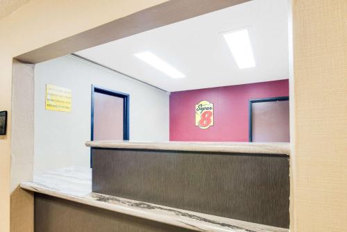 Super 8 by Wyndham Grand Forks - main image