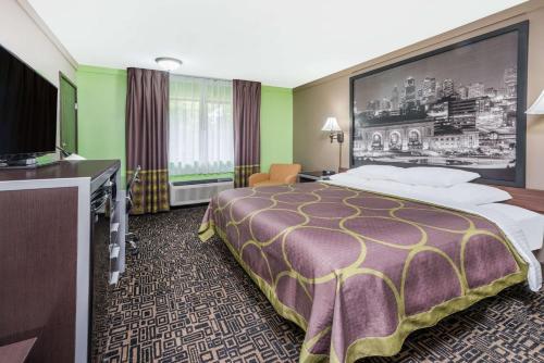 Super 8 by Wyndham Warrensburg - main image