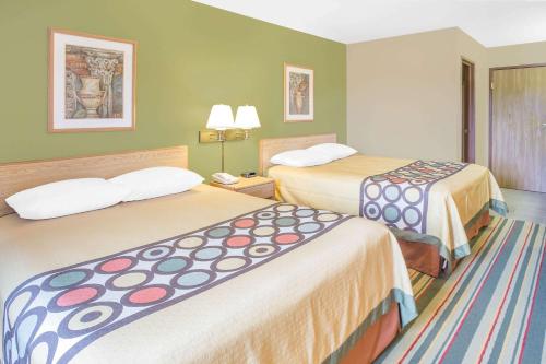 Super 8 by Wyndham East Moline in East Moline, USA