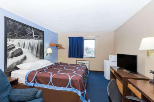 Super 8 by Wyndham Manhattan KS