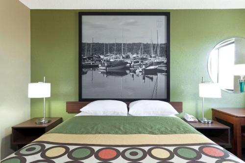 Super 8 by Wyndham Bath Hammondsport Area - image 5