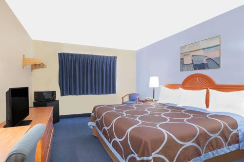 Super 8 by Wyndham Middletown - image 5