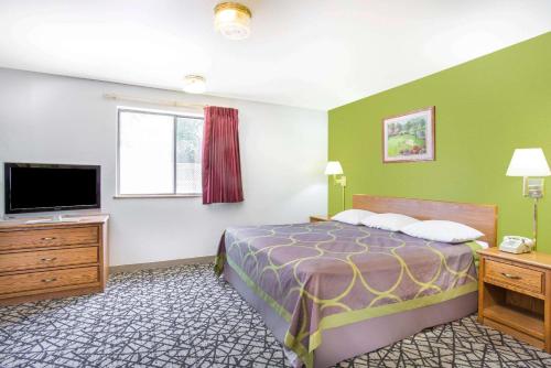 Super 8 by Wyndham Richmond/Broad Street, Ричмонд (фото 10)