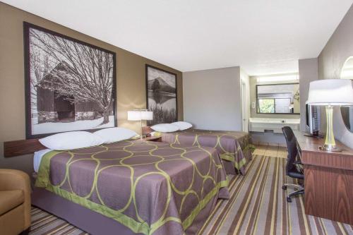 Deluxe Double Room with Two Double Beds - Non-Smoking
