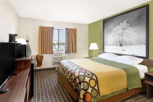 Super 8 by Wyndham Norfolk - main image