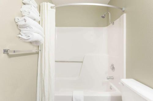 Double Room with Two Double Beds - Mobility Access/Non-Smoking