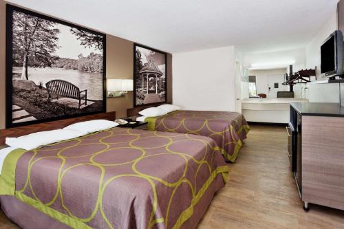 Deluxe Double Room with Two Double Beds - Non-Smoking