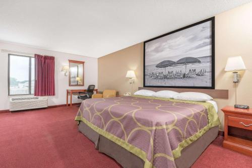 Super 8 by Wyndham Vincennes - image 5