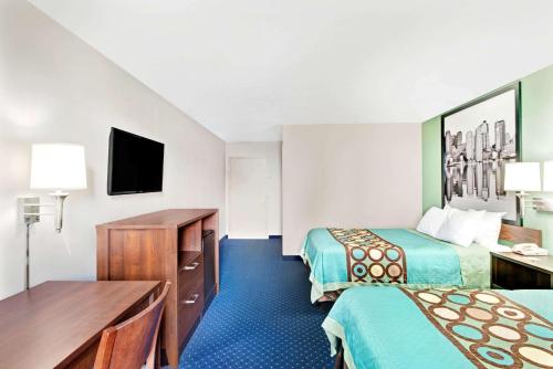 Super 8 by Wyndham Brockton in Brockton, USA