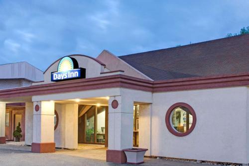 Days Inn by Wyndham Washington - Hotel - Washington